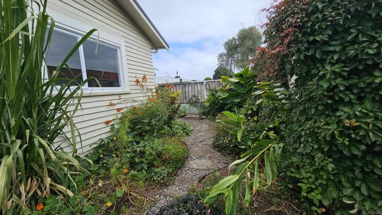 72 Broadway Waitara_17