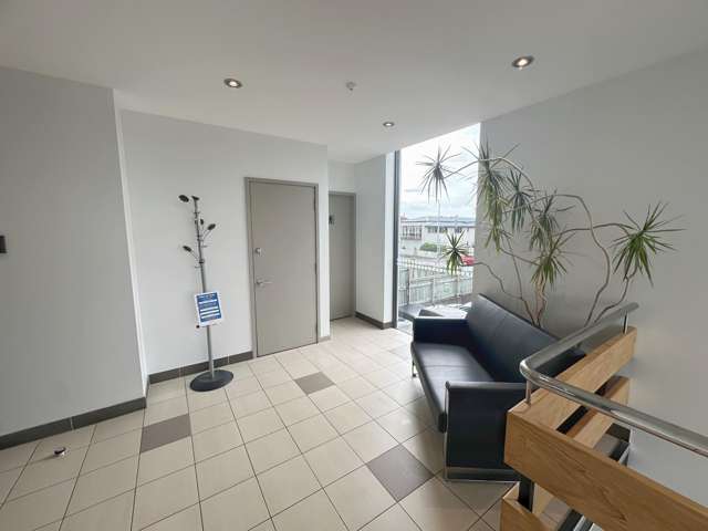 19 Byron Avenue Takapuna_2