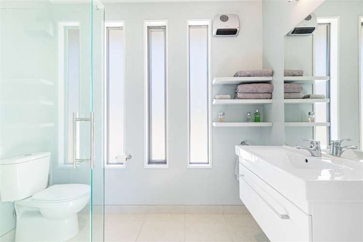 53 Matheson Crescent Albert Town_8