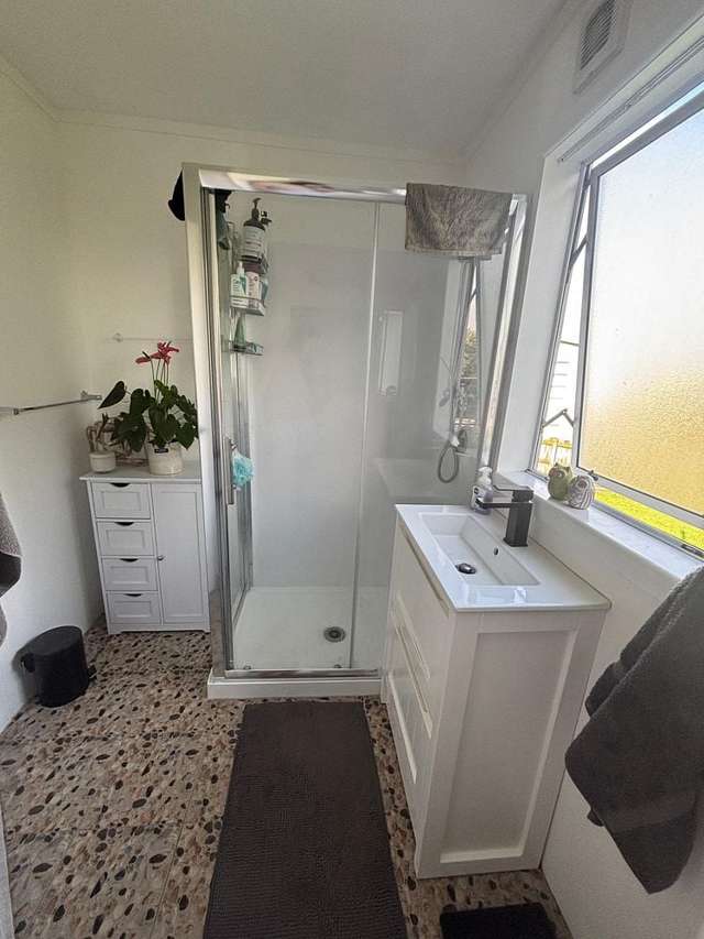 808 East Coast Road Oteha_2