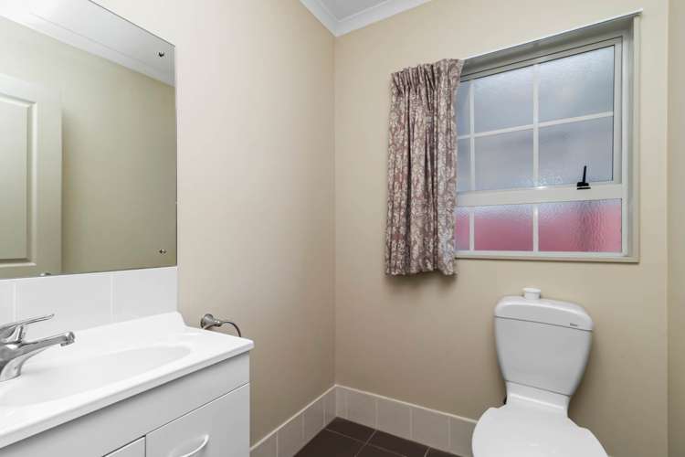 3 Waterbury Place Mangere_15