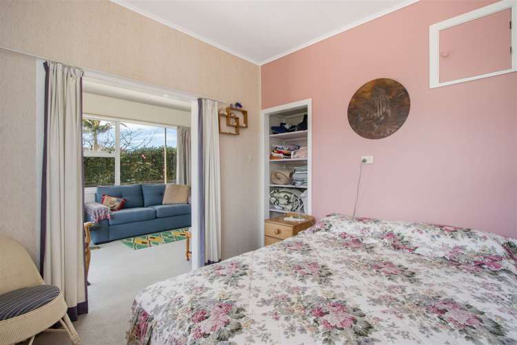 46 Roretana Drive Athenree_14