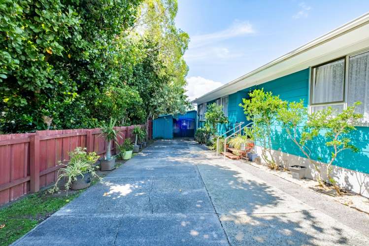 22 Boundary Road Clover Park_19