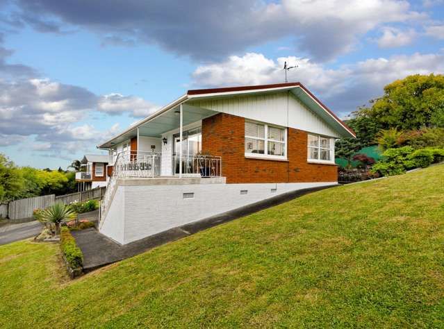 2 Hilling Street Titirangi_1