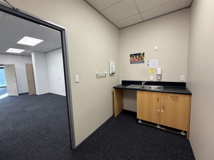 Unit 4, 7 Ward Street Hutt Central_4