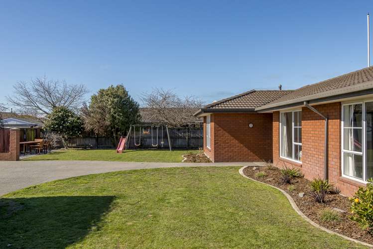 9 Heriott Close Burwood_15