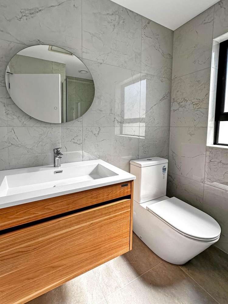 2A Sylvester Avenue Mt Roskill_8