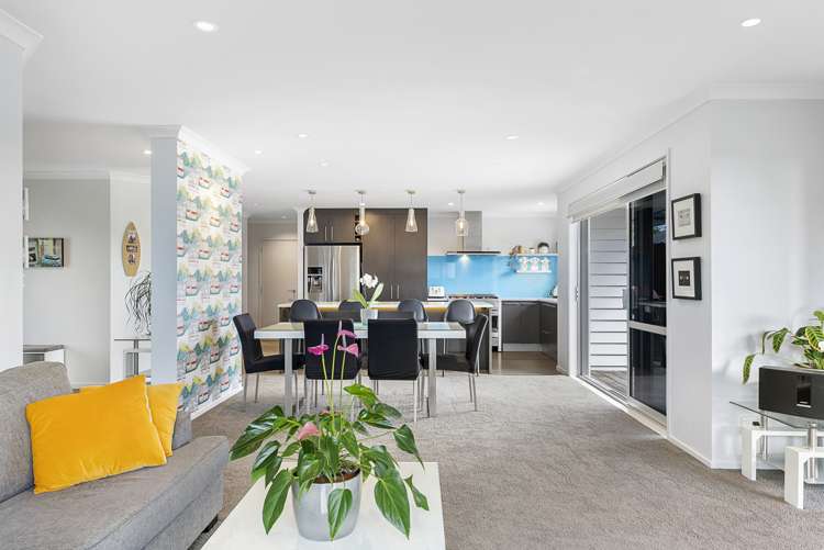 6 Defender Crescent Beachlands_23