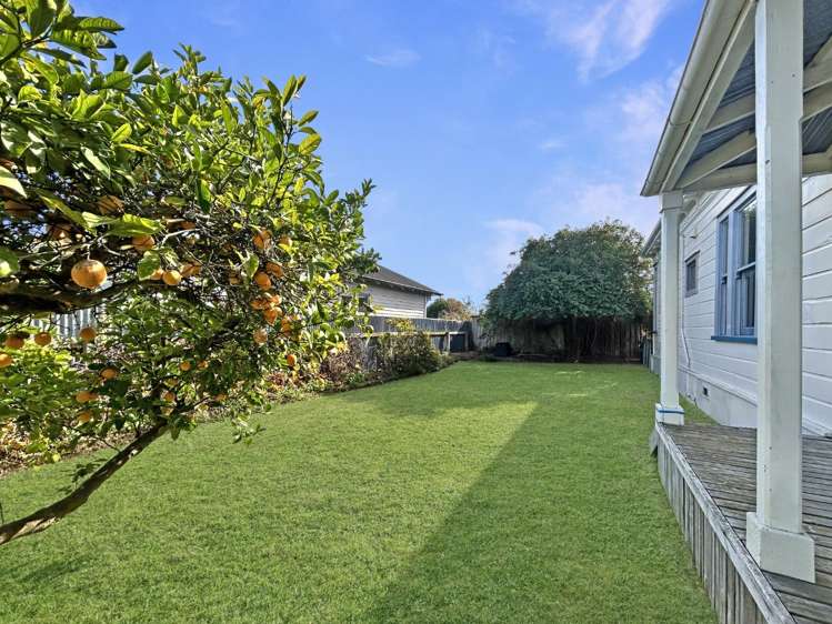 102 Featherston Street 10930_8