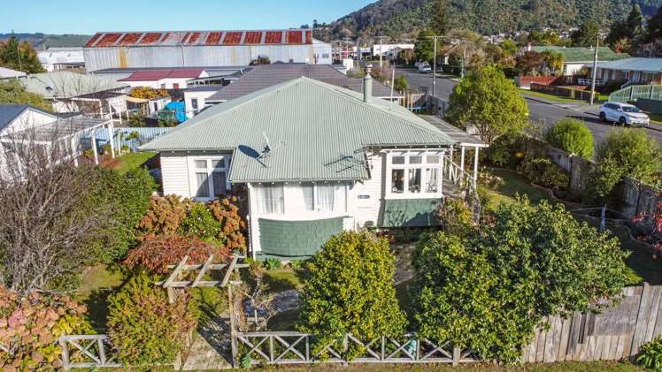 33 Bidois Road Fairy Springs_15