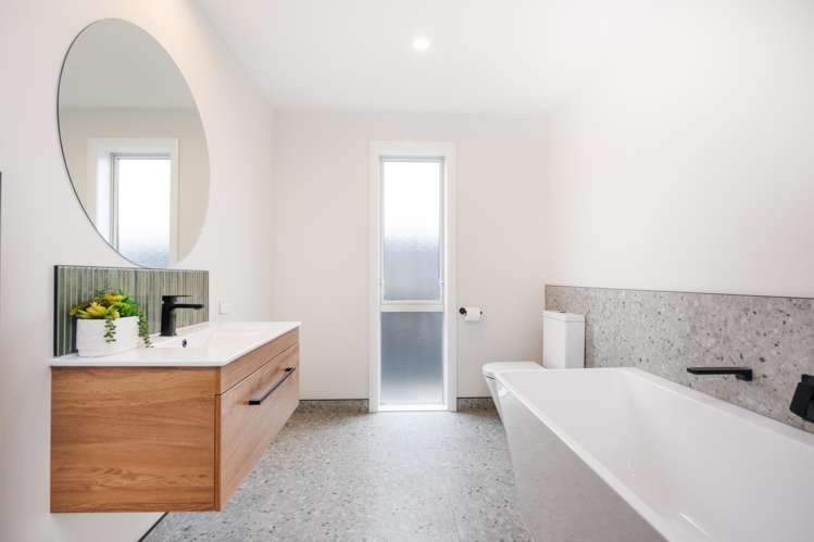 72 Freedom Drive Kelvin Grove_21