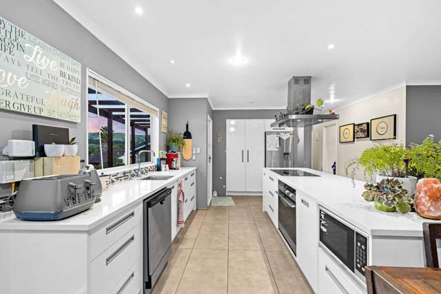 18 Cabeleigh Drive Helensville_4