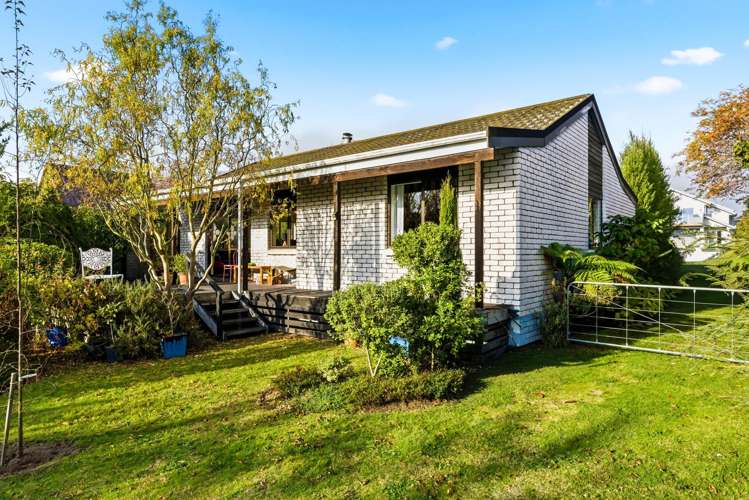 32 Charles Crescent Rainbow Point_18