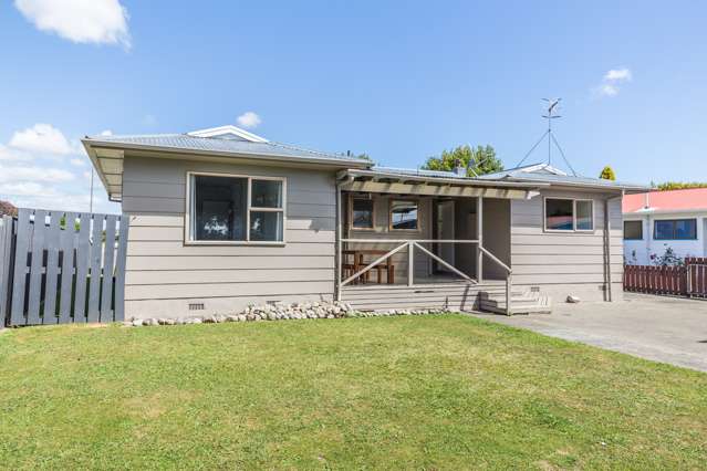 61 Meadowvale Drive Levin_2