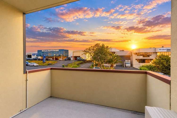 1a/10 Corban Avenue Henderson_15