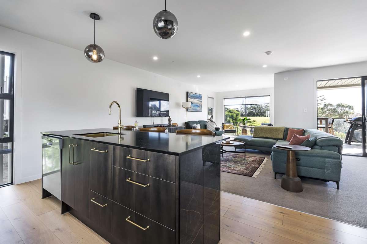 5/11A Baring Terrace_3