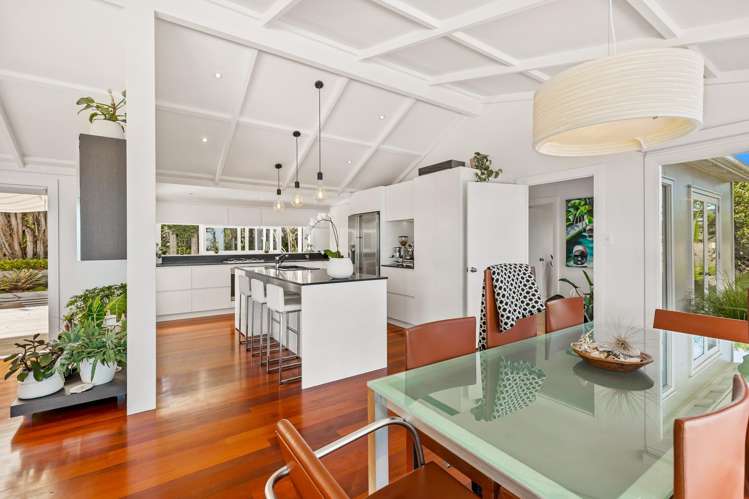 39 Oaia Road Muriwai_21