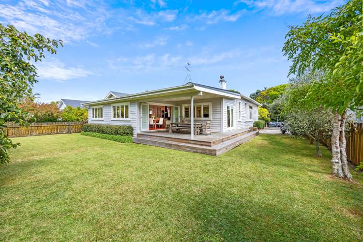 7 Hasbury Avenue Epsom_0