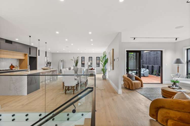 7 Halcyon Bay Lane Orewa_21