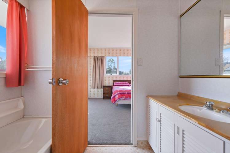 99 Sophia Street Glenholme_12