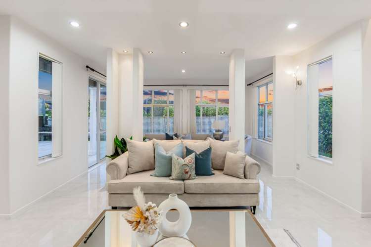 52 Chesterfield Way Orewa_6