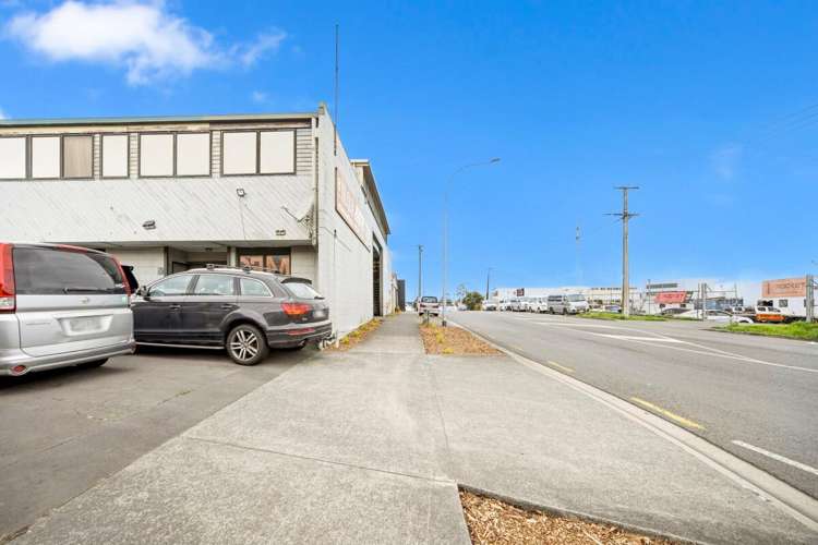 8 Astley Avenue New Lynn_14