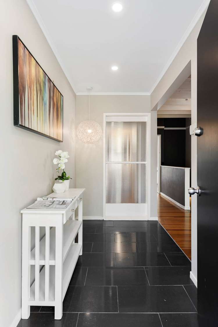 11 Golf Road New Lynn_3