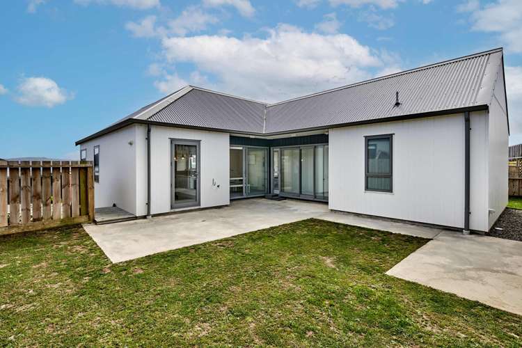 11 Lemonwood Way Woodridge_14