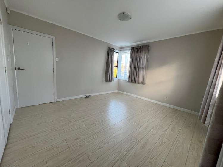 17 Bradbury Road Botany Downs_8