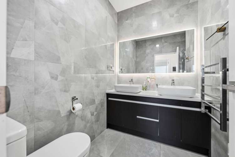 86 Joseph Street Flat Bush_15
