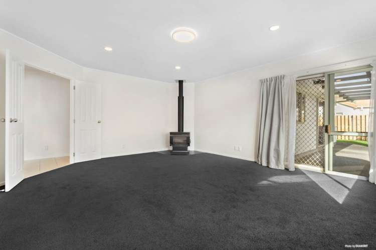 16 Maurice Borich Place Henderson_13