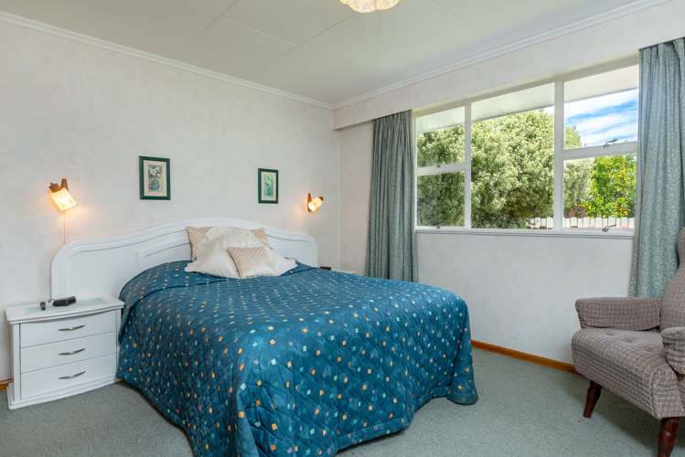 14 Wadsworth Crescent Redwoodtown_7