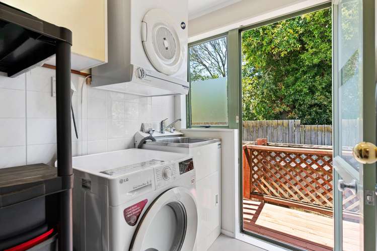 2/4 Gibraltar Street Howick_16