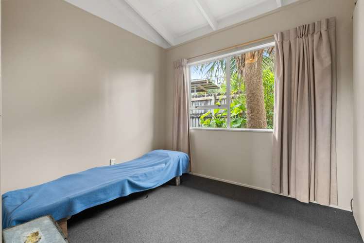 190A Howard Road Orere Point_14