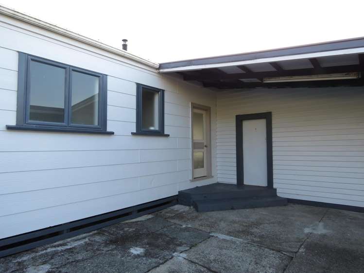138 Broadway Reefton_19