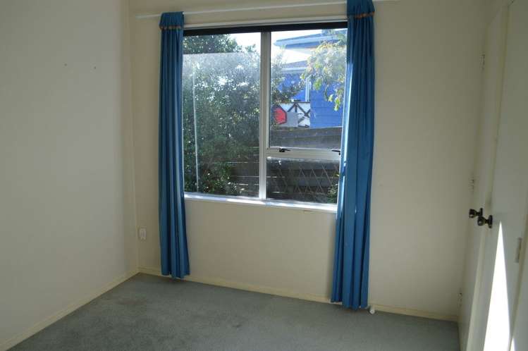 2 Moki Street Titahi Bay_13