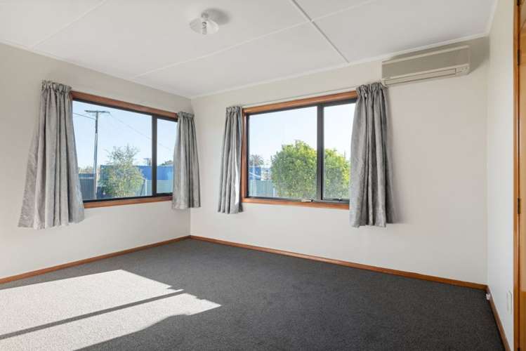 1 Lemari Avenue Stoke_12