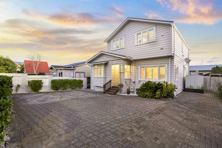 22 Onewa Road Northcote Point_24