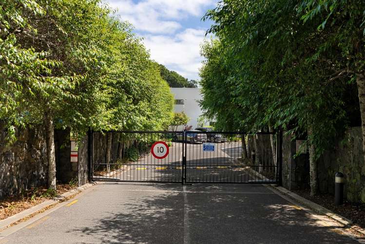 58/21 Hunters Park Drive Three Kings_15