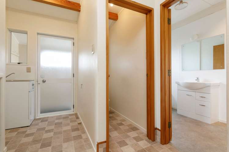 2/16 Puriri Street Hilltop_11