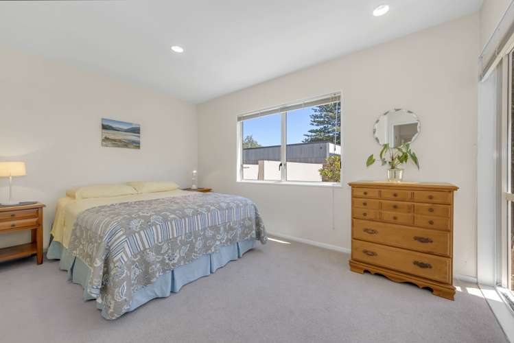 1/37 The Esplanade Eastern Beach_6