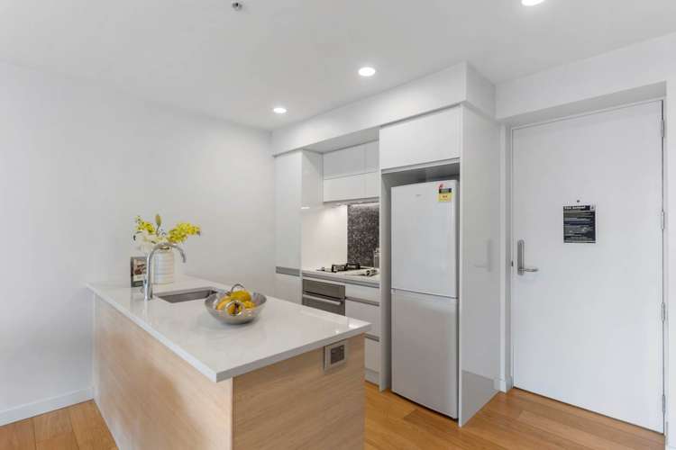 406/10 Lion Place Epsom_9