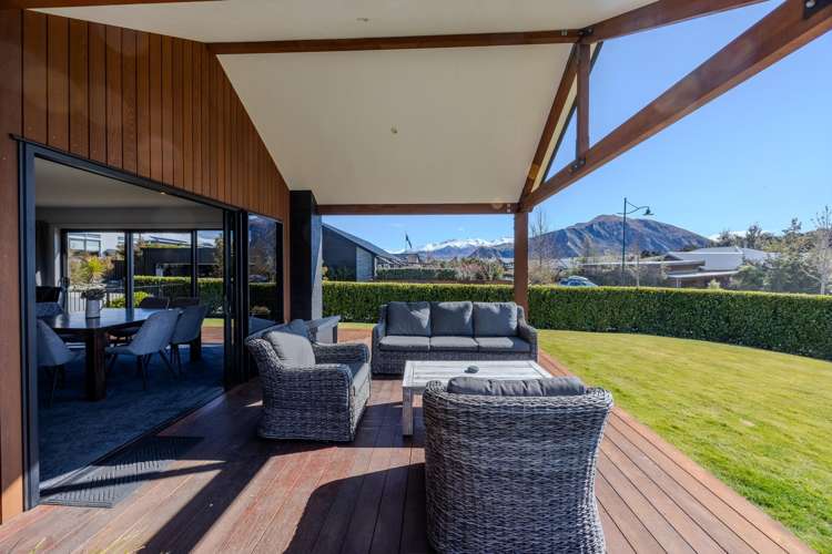 90 Infinity Drive Wanaka_10