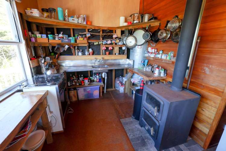 366 & 368 Blind Bay Road Great Barrier Island_8