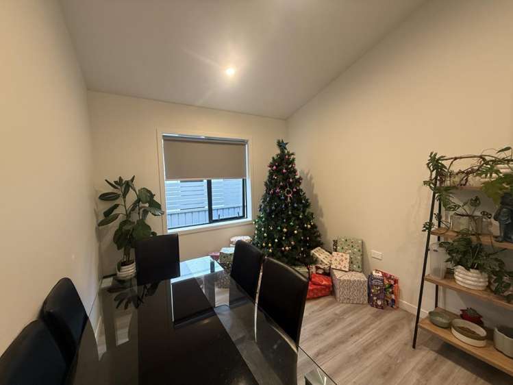 1 Fabia Factory Lane 11464_4