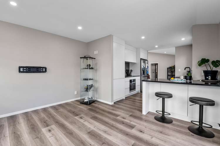 236 Ranolf Street Glenholme_15