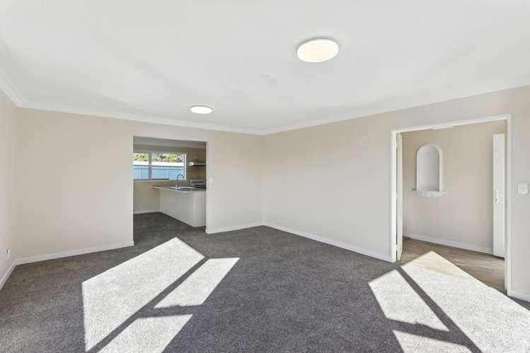 5 Karaka Street Otaki Beach_15