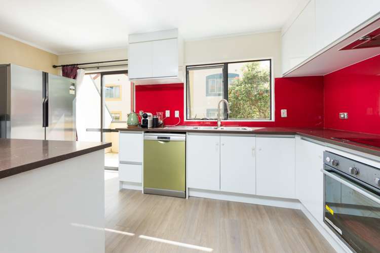 8/8 Margan Avenue New Lynn_1