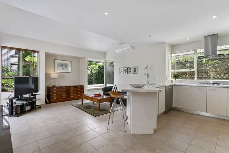 1/2 Nihill Crescent Mission Bay_26