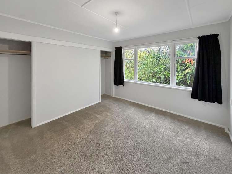 6 Bledisloe Crescent 10629_3
